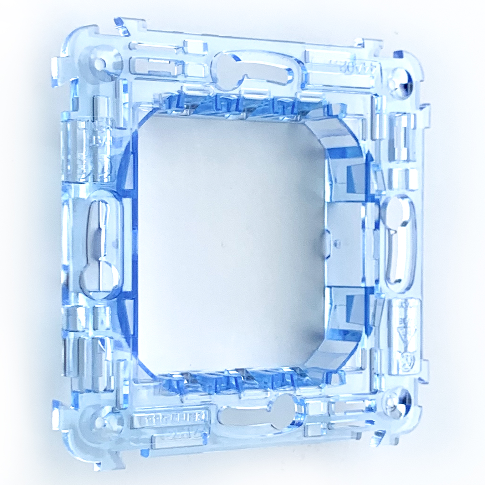 Muster Leihgabe zur Ansicht  -  Musterbox Steckdose MAXIM  Glas-Optik Chrom